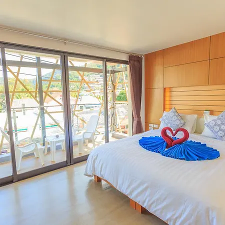 Room Actually-2