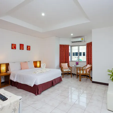 Karon Sunshine Guesthouse & Bar-3